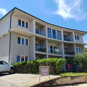vis-a-vis-apartments.primorje-gorskikotar.com/